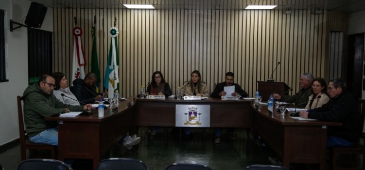 18ª Sessão Ordinária tem projetos sobre vale-alimentação, fibromialgia e denominação de rua