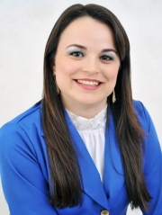 Aline de Barros Dias Ribeiro