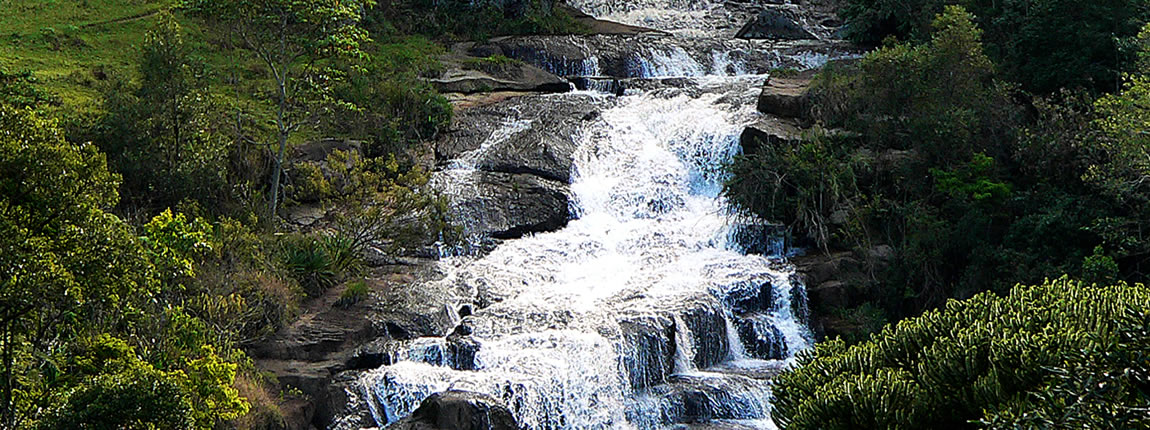 Cachoeira dem Gonçalves - MG (foto colorida)